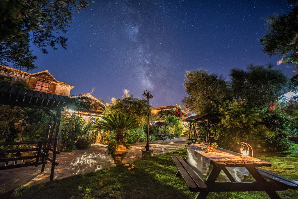 Гостьовий будинок Ktima Kourou Планос Екстер'єр фото